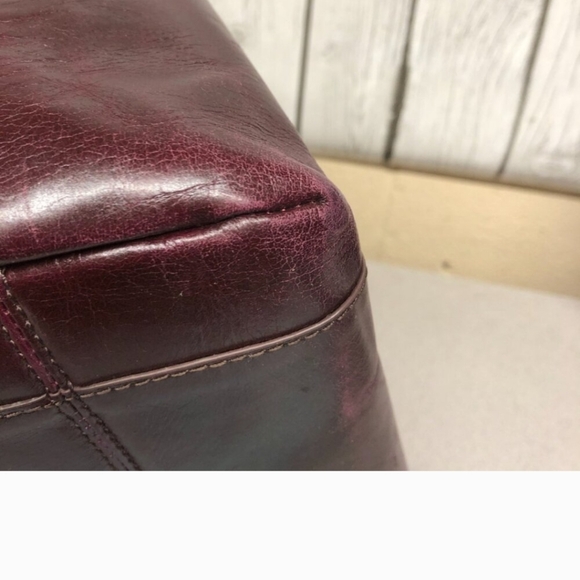 HOBO Charlie Merlot Leather Shoulder Bag - Picture 8 of 11